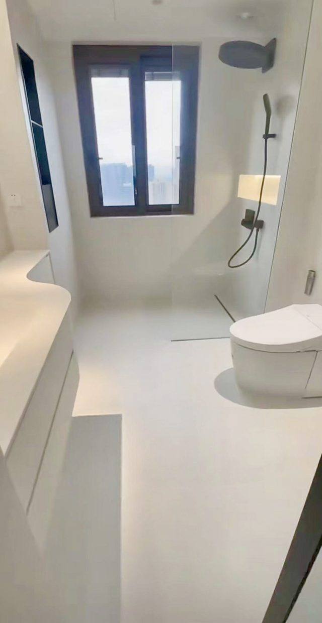 老屋浴室翻新後的微陶泥牆面